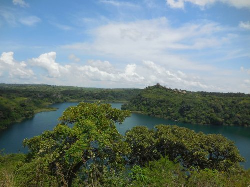 crater-rim-walk-kyaninga-lodge-fort-portal