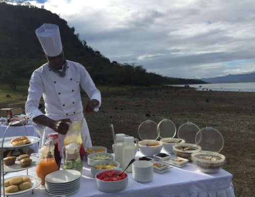 lakeshore breakfast. Lake Elmenteita Serena Camp, Kenya. Diary of a Muzungu