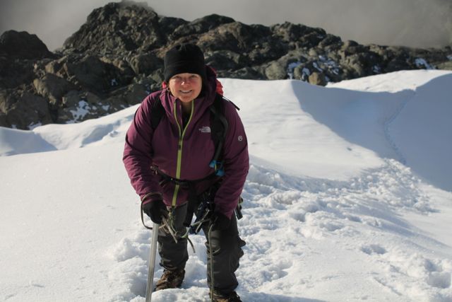 Rwenzori trekking: how to hike Margherita. snow rwenzori trekking ruwenzori summit